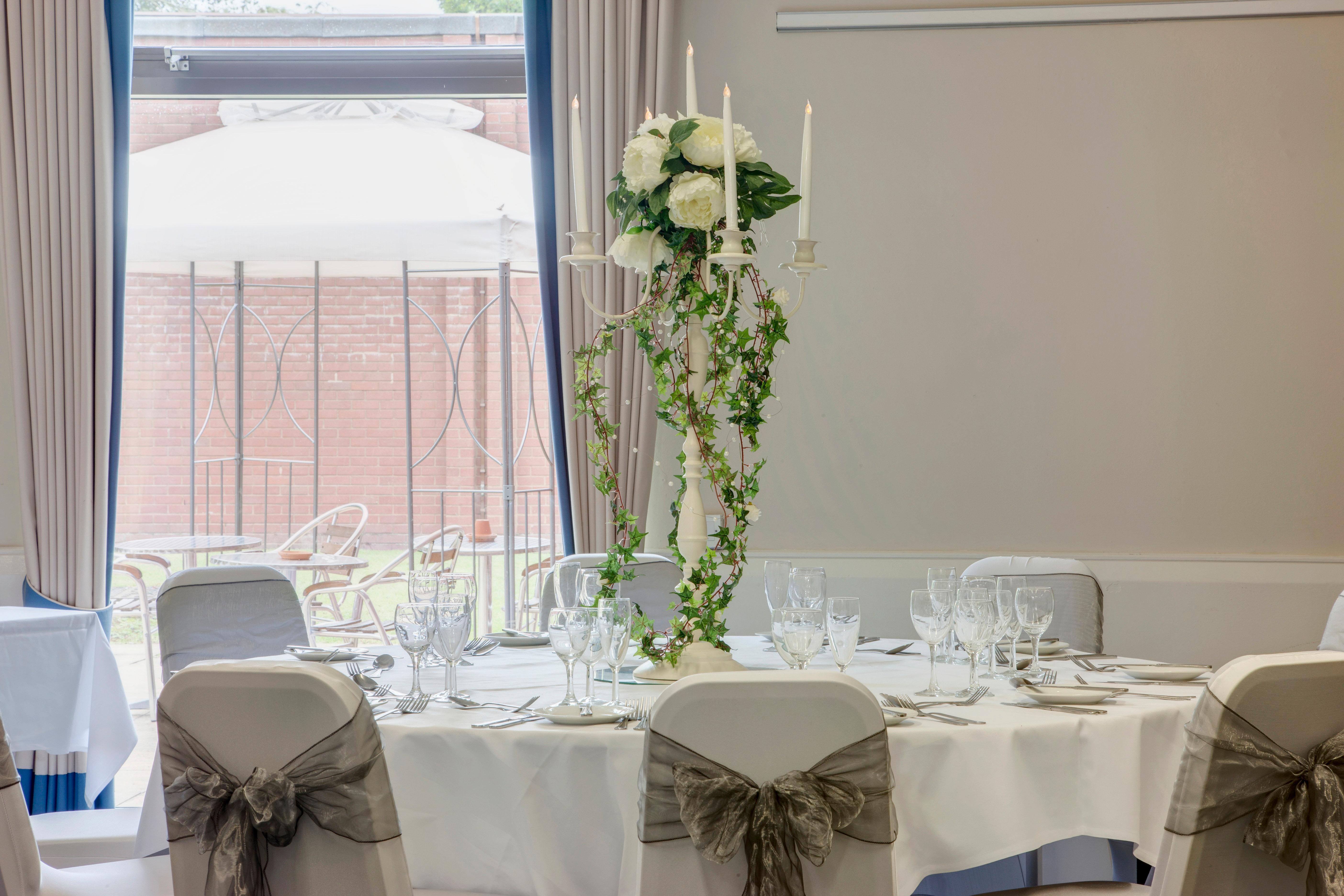 Holiday Inn Haydock By Ihg Exterior photo