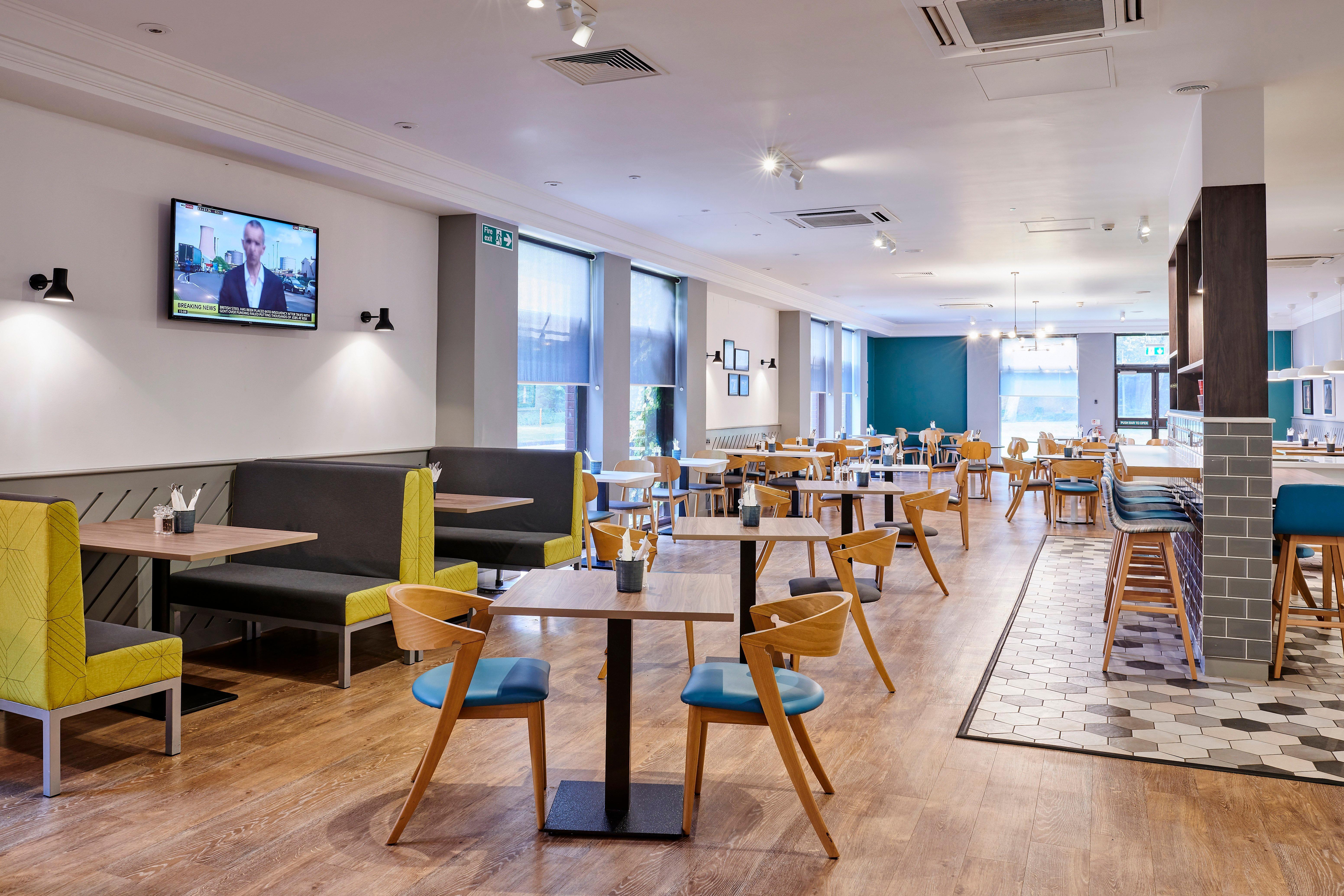 Holiday Inn Haydock By Ihg Exterior photo